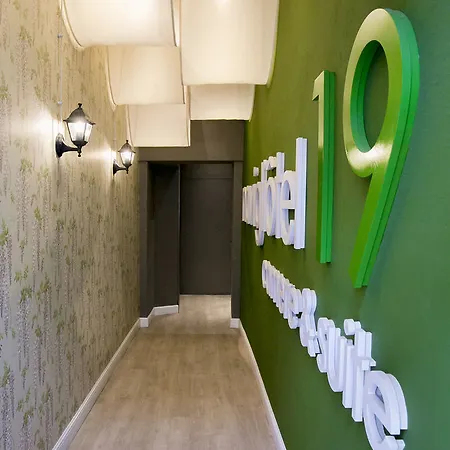 Couette-café Navigliotel 19 - & Milan