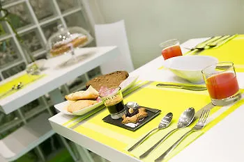 Navigliotel 19 - & Bed & Breakfast Milán