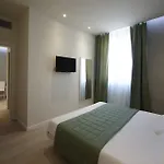 Navigliotel 19 - & 4*